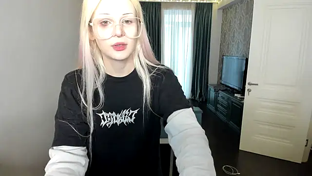 sashakiss99 online show from December 26, 12:16 pm