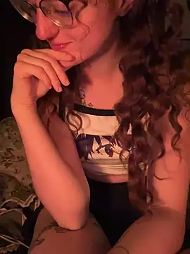  foxygirl  online show from December 7, 9:55 pm