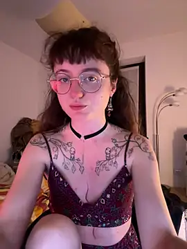  foxygirl  online show from March 10, 10:02 pm