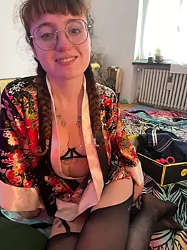  foxygirl  online show from October 21, 11:00 am