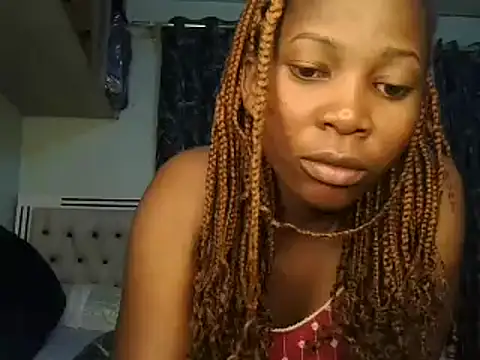 Snapshot of Petitiebooty chatting on January 23, 8:15 am Petitiebooty online show from January 23, 8:15 am