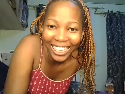 Snapshot of Petitiebooty chatting on January 24, 5:53 am Petitiebooty online show from January 24, 5:53 am