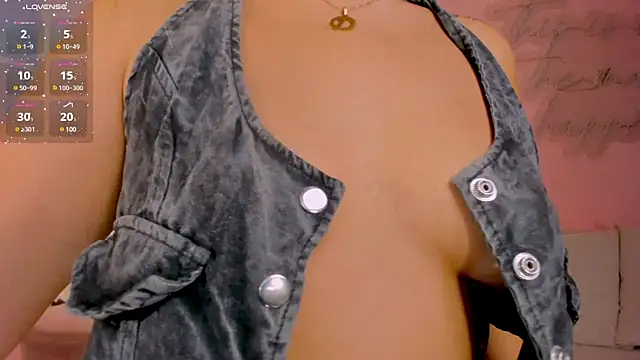 AnnaBrooks1 online show from March 21, 10:28 pm