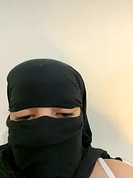 Snapshot of Barbyxhot chatting on October 21, 1:50 am Barbyxhot online show from October 21, 1:50 am