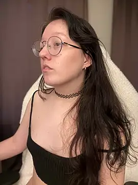 emigooflordXD online show from December 12, 10:34 am