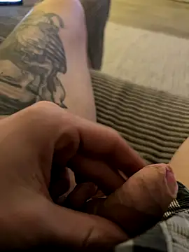 Snapshot of DerWixxer_3 chatting on December 15, 11:31 pm DerWixxer 3 online show from December 15, 11:31 pm