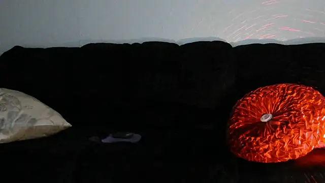 Snapshot of yiauana chatting on January 31, 1:02 pm yiauana online show from January 31, 1:02 pm