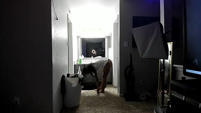 Snapshot of yiauana chatting on February 12, 10:48 pm yiauana online show from February 12, 10:48 pm