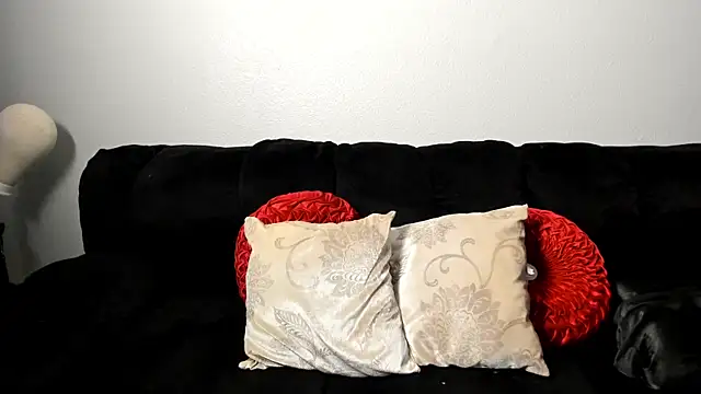 Snapshot of yiauana chatting on March 1, 7:41 am yiauana online show from March 1, 7:41 am