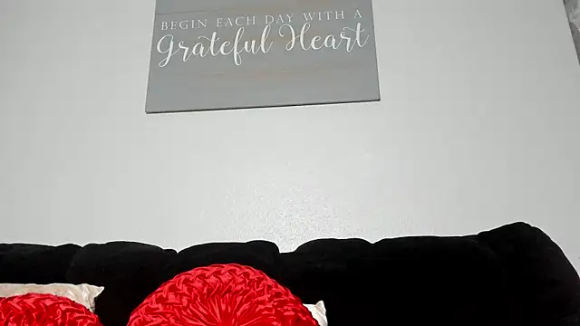 Snapshot of yiauana chatting on March 11, 11:44 am yiauana online show from March 11, 11:44 am