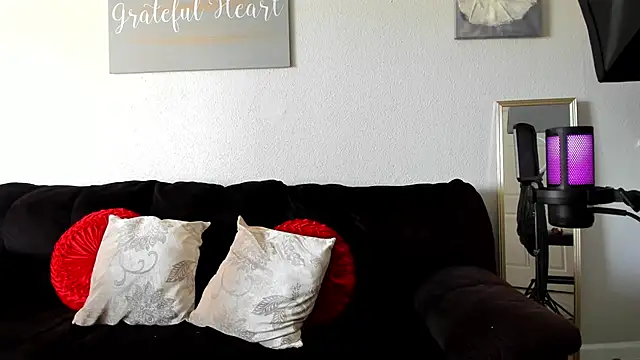 Snapshot of yiauana chatting on March 12, 9:03 pm yiauana online show from March 12, 9:03 pm