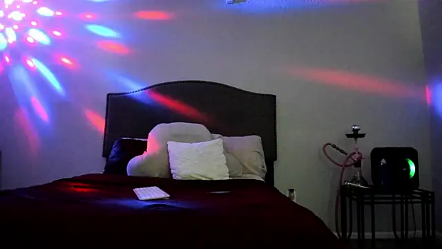 Snapshot of yiauana chatting on September 9, 8:47 am yiauana online show from September 9, 8:47 am