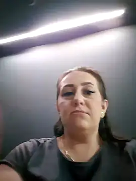 AvaLloyd online show from February 13, 3:18 am