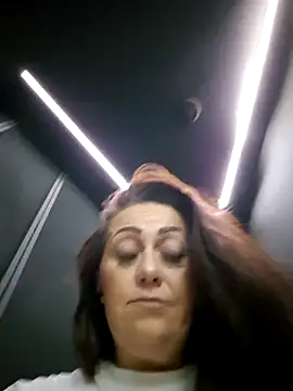 AvaLloyd online show from February 24, 3:23 am