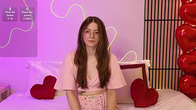 Ester Hill online show from February 11, 12:17 am