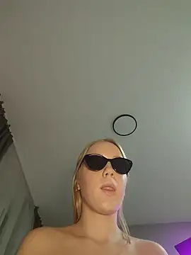 Little Forest ELF online show from February 7, 5:51 pm