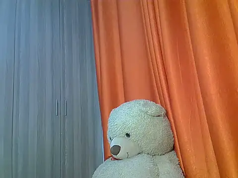 Snapshot of freaky_juicy chatting on October 11, 4:01 am freaky juicy online show from October 11, 4:01 am