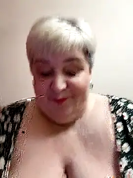 Snapshot of Baunti5555 chatting on October 27, 2:10 pm Baunti5555 online show from October 27, 2:10 pm