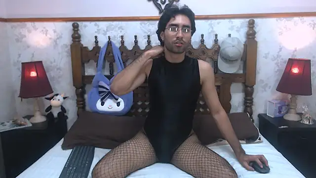 MilanZaire online show from February 27, 12:43 am