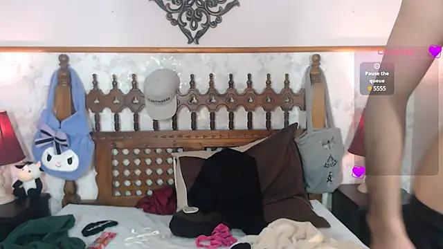 MilanZaire online show from March 11, 4:10 am