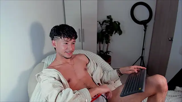 Snapshot of dimitri_targaryen chatting on January 6, 7:31 am dimitri targaryen online show from January 6, 7:31 am