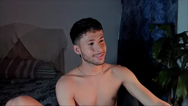 Snapshot of dimitri_targaryen chatting on November 7, 5:35 pm dimitri targaryen online show from November 7, 5:35 pm