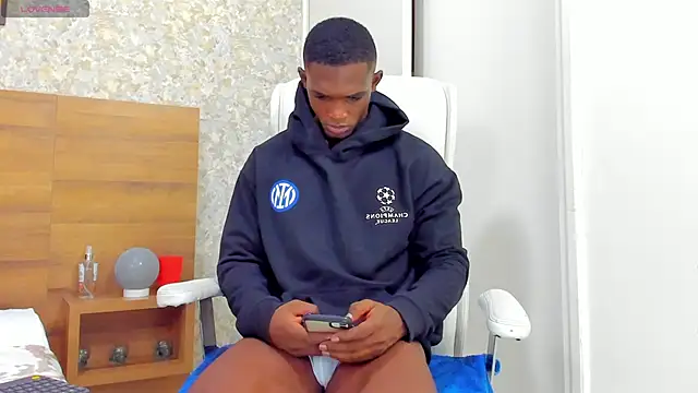 Snapshot of nicolaskan chatting on December 10, 12:38 pm nicolaskan online show from December 10, 12:38 pm