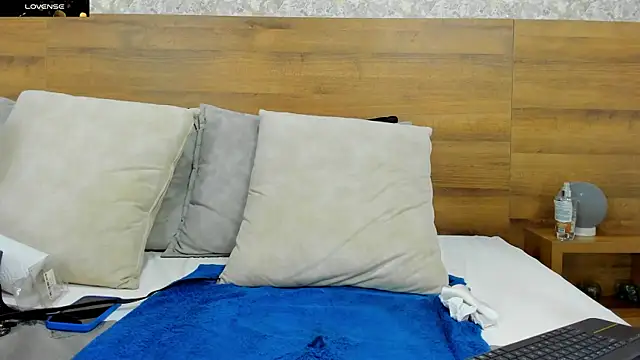 Snapshot of nicolaskan chatting on January 16, 4:39 pm nicolaskan online show from January 16, 4:39 pm