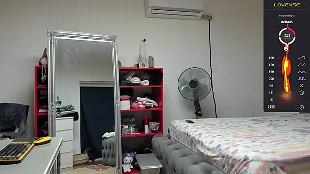 supermanboy94 online show from December 30, 4:53 am