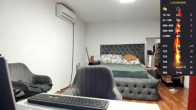 supermanboy94 online show from October 7, 5:48 am