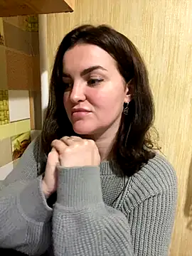 Karolina llove online show from December 3, 6:49 pm