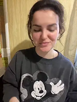 Karolina llove online show from December 5, 12:11 pm