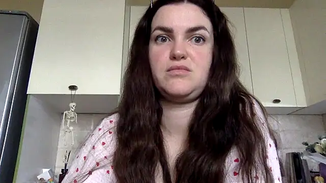 Karolina llove online show from October 12, 8:46 am