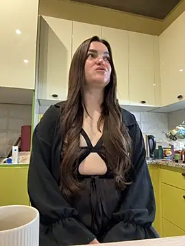 Karolina llove online show from October 25, 10:15 pm