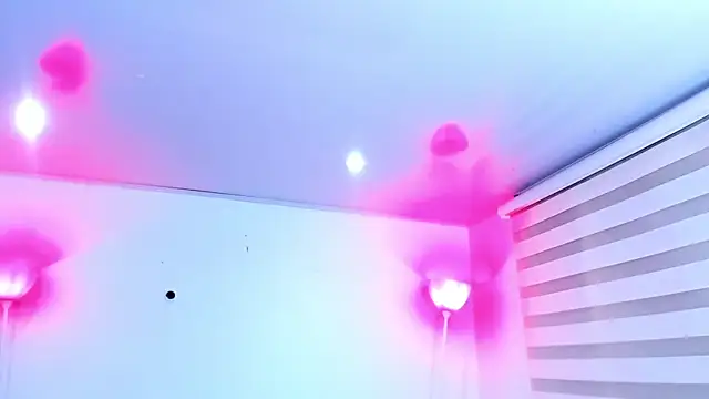 lina bedoya  online show from January 18, 2:44 pm