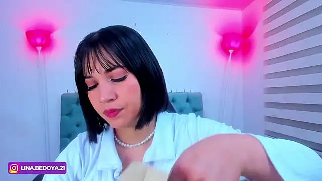 lina bedoya  online show from January 23, 11:37 am