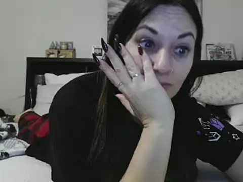 CrystalLakeXO online show from January 21, 9:03 am