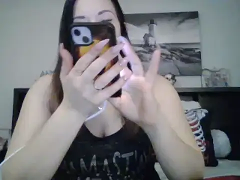 CrystalLakeXO online show from March 2, 3:45 am