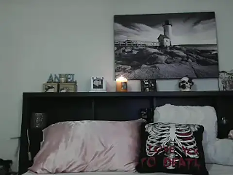 CrystalLakeXO online show from March 13, 4:49 am