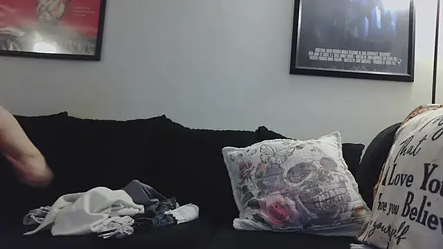 CrystalLakeXO online show from September 14, 3:27 am