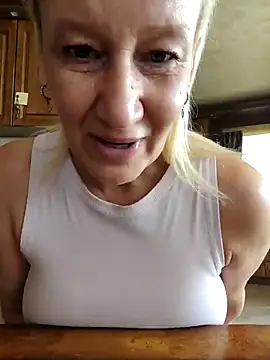 Snapshot of Lotus-blume1 chatting on September 28, 9:14 am Lotus-blume1 online show from September 28, 9:14 am