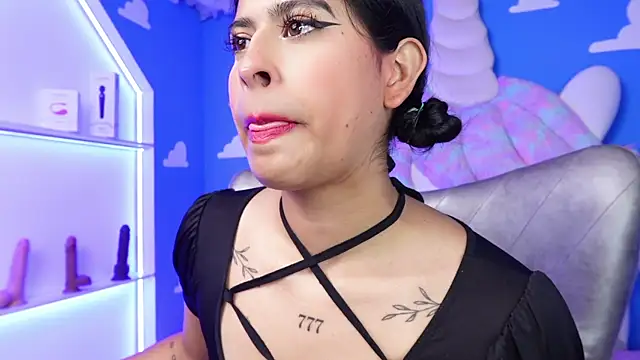 miss romyna online show from January 18, 11:00 am