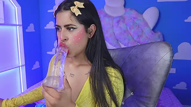 miss romyna online show from September 26, 11:03 am