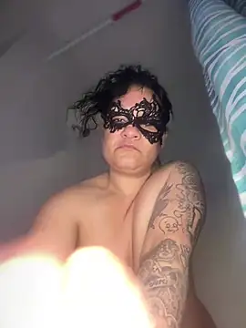 Snapshot of fatpus1169 chatting on February 1, 3:19 am fatpus1169 online show from February 1, 3:19 am