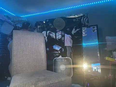 Snapshot of fatpus1169 chatting on October 10, 9:58 pm fatpus1169 online show from October 10, 9:58 pm