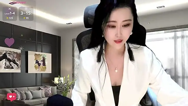 Snapshot of W-E-N-123 chatting on December 21, 5:58 am W-E-N-123 online show from December 21, 5:58 am