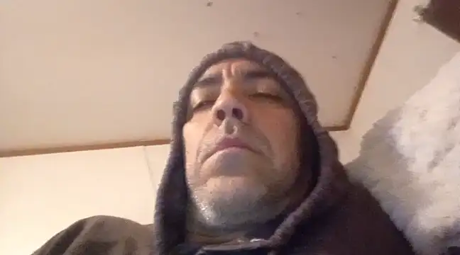 Xoc8  online show from March 4, 9:51 am