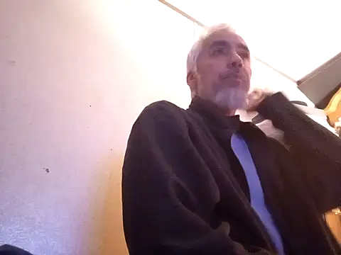 Xoc8  online show from September 24, 4:27 am