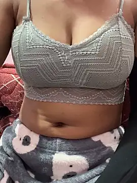 lallela online show from February 24, 9:41 pm