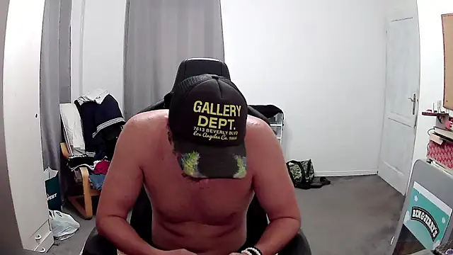 PKrisztian online show from October 3, 4:04 pm